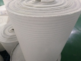 面粉厂水泥可燃性粉防静电滤布涤纶针刺毡除尘滤袋涤纶布大化除尘