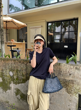 CHIC YAC/极简U领后背中缝丝光棉短袖t恤 深藏青、白色