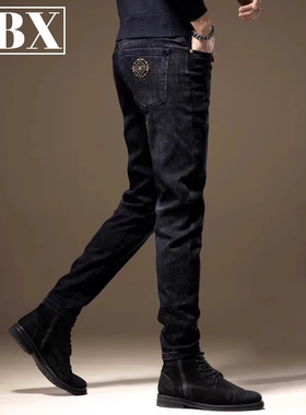 高端牛仔裤男士春秋款2025新款修身小脚黑色休闲裤子男款冬季加绒