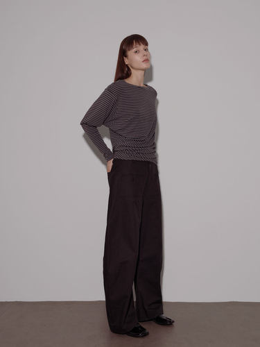 复古设计感斜肩收腰针织上衣