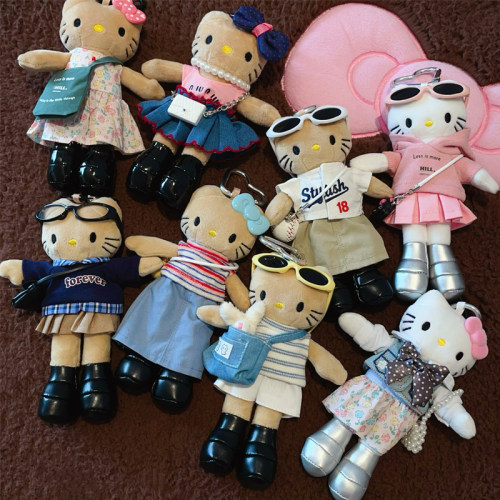 日系HelloKitty长腿毛绒包包挂件