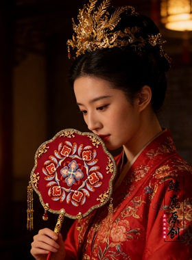 九霄团花异型复古结婚团扇