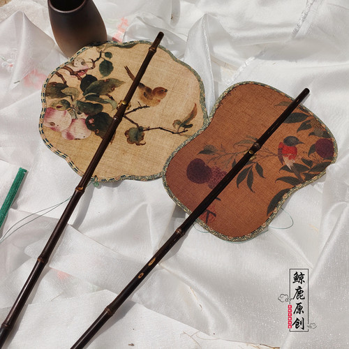 花鸟图紫竹长柄折叠旋转腰扇