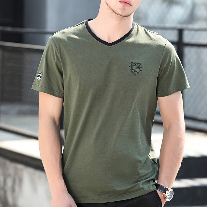 夏季新款男士短袖t恤2025夏装男V领纯棉半袖青年男薄款潮流体恤衫