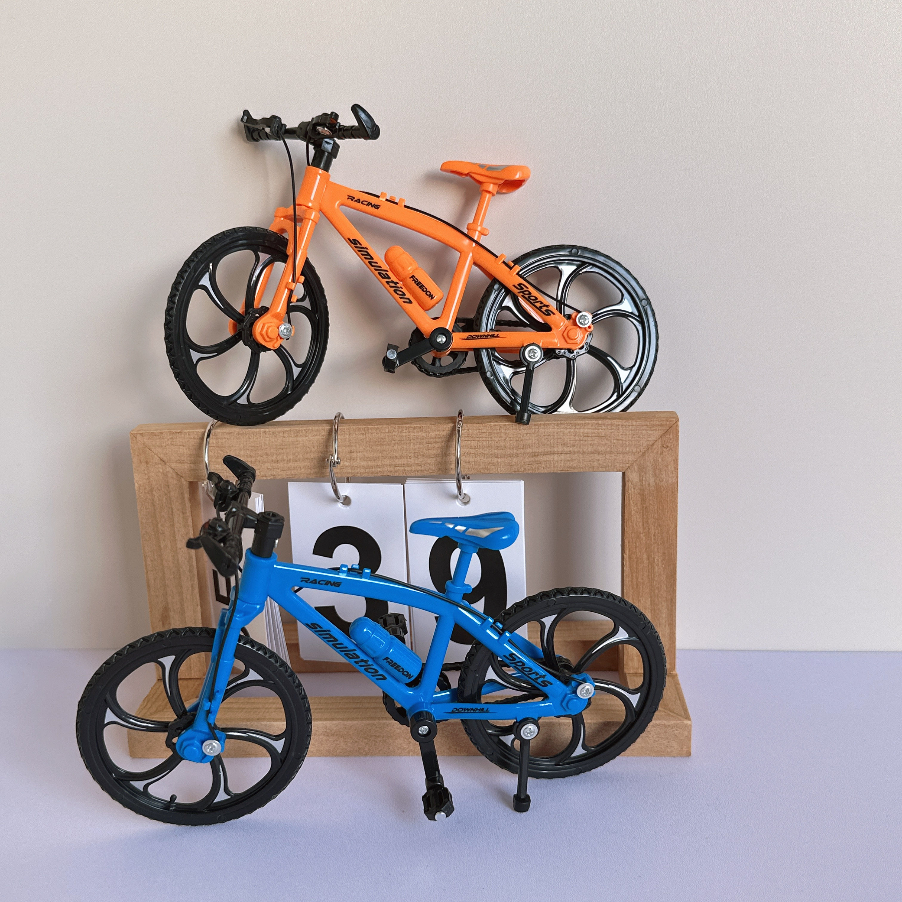 仿真自行车模型可转动益智玩具