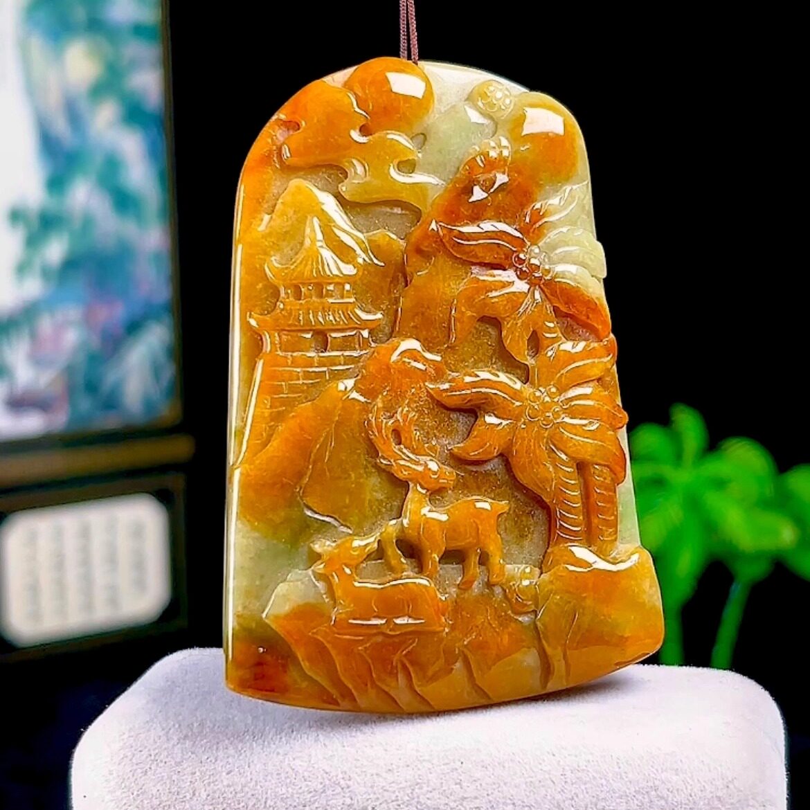 天然非烧黄翡翠山水牌玉坠保真缅甸A货玉石高山流水玉牌吊坠大件
