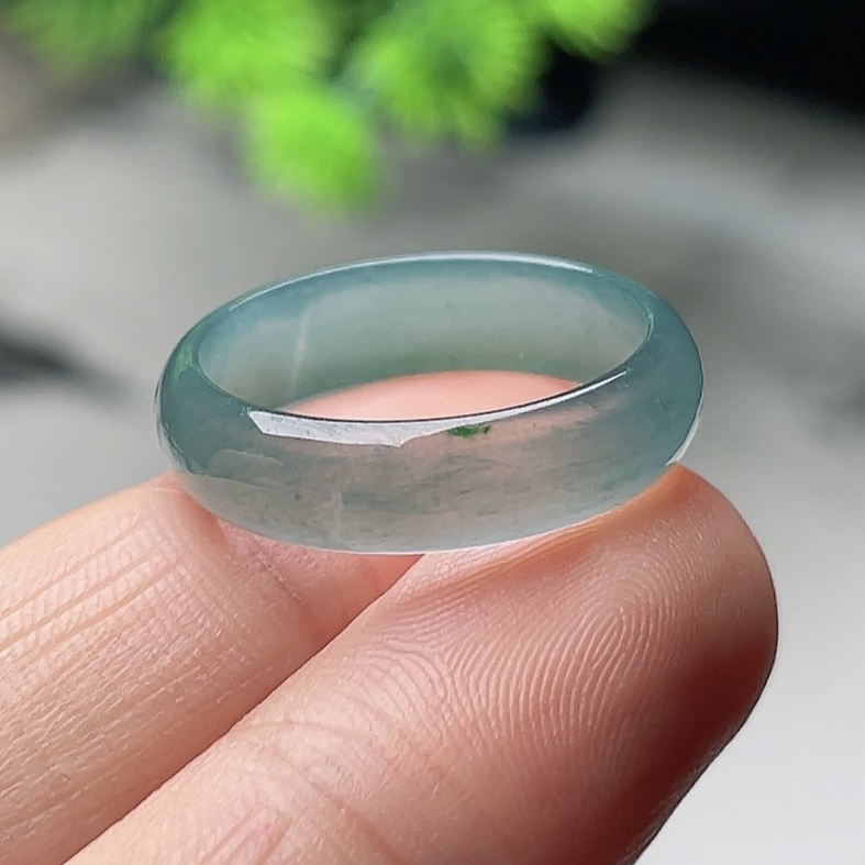 18号翡翠蓝水玉戒指宽边玉指环蓝水绿一抹绿素圈指环天然A货戒指