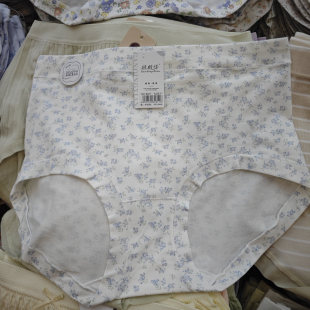 感情线女印花内裤8811三角95棉抗菌健康三条舒适透气吸汗中码专柜