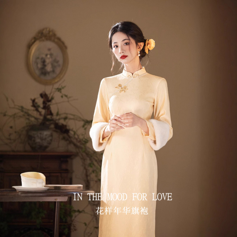 新中式黄色加绒拜年服