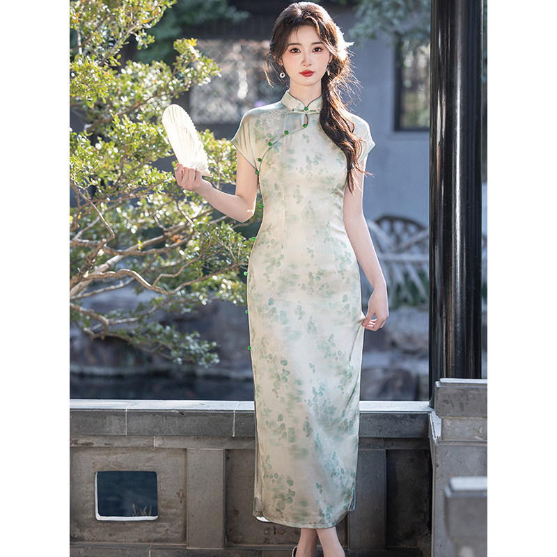 四小姐花样年华旗袍蚀骨少女碎花长裙年轻款减龄新中式春季2026年