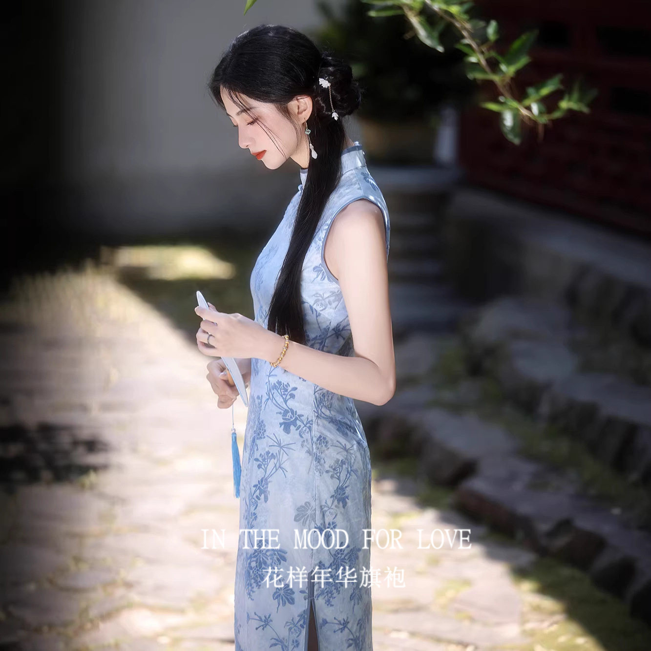 新中式浅蓝碎花无袖连衣裙
