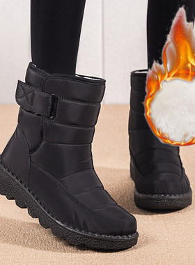 雪地中筒靴冬季加厚保暖