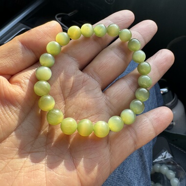 新疆和田玉且末黑羊洞碧玉猫眼手链8mm圆珠冰底黄绿活猫手串礼物