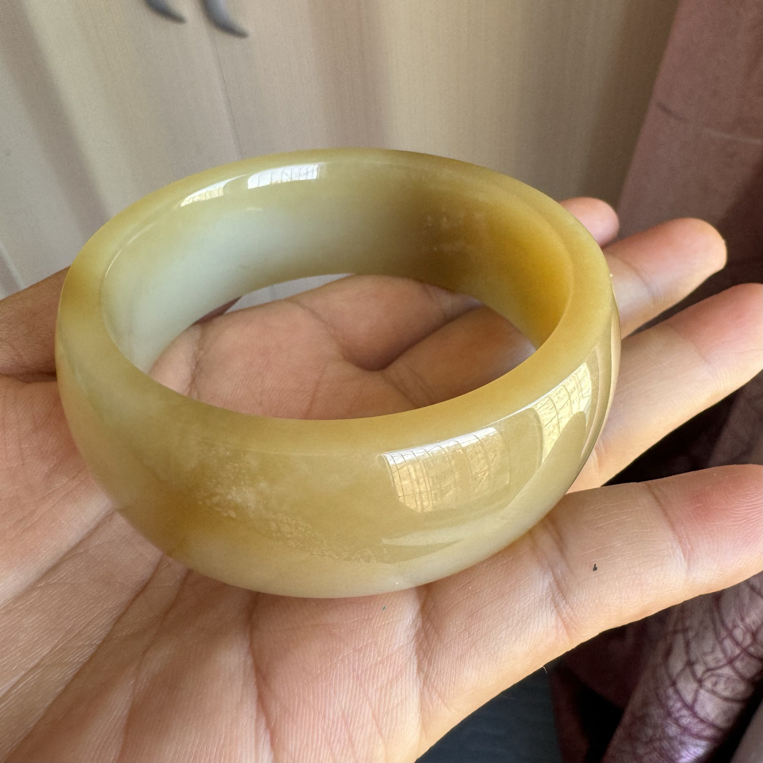 新疆和田玉金山料糖玉手镯天然玉石且末糖白玉女款老货宽厚装玉镯