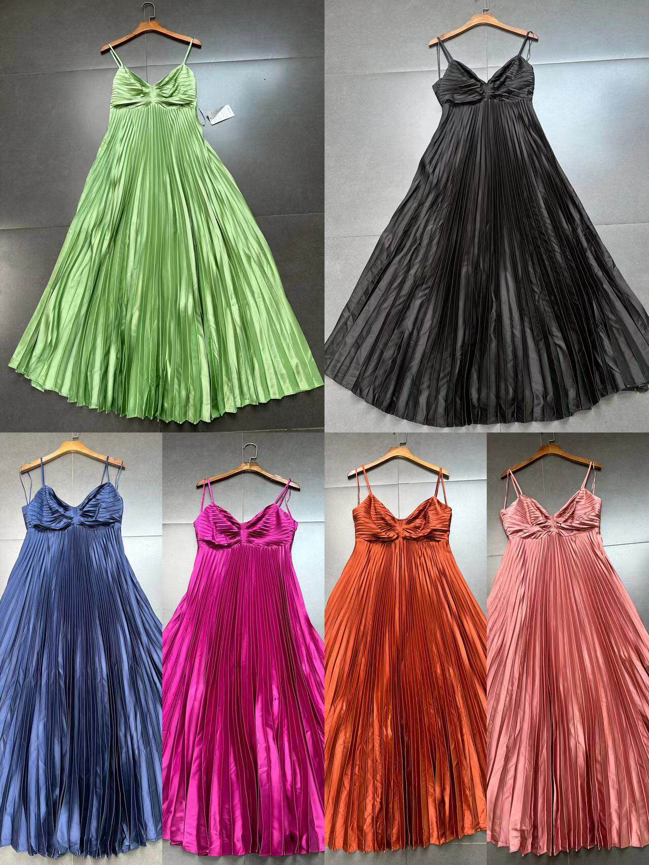 美单lost+WANDE*风琴百褶高饱和 缎面质感 大摆连衣裙褶皱吊带裙