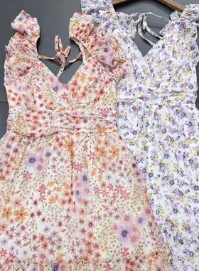 外贸@ltar'dst@te法式大长裙 V领荷叶边高腰碎花大长裙紫色 粉色