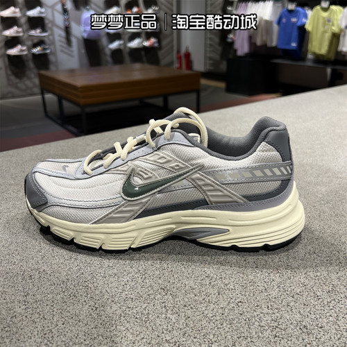 耐克男鞋运动透气缓震跑步鞋