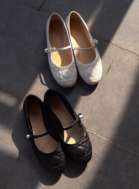 Smile Rainbow 26春夏新款藤格纹一字带平底芭蕾鞋法式珍珠玛丽珍