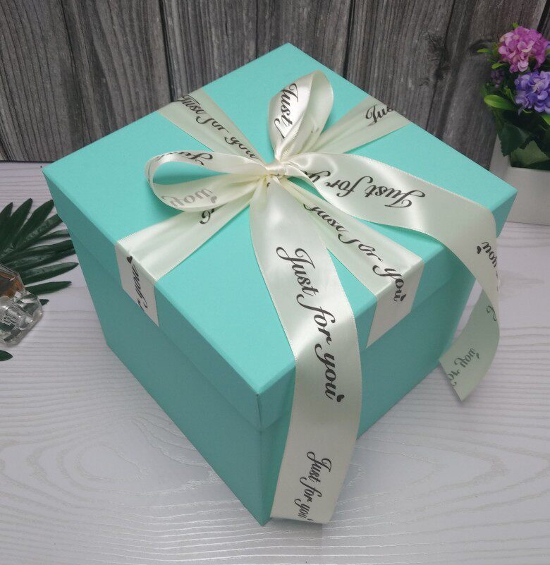 小清新正方形蒂芙尼生日礼品盒精美礼盒抱枕篮球玩偶礼物定做盒