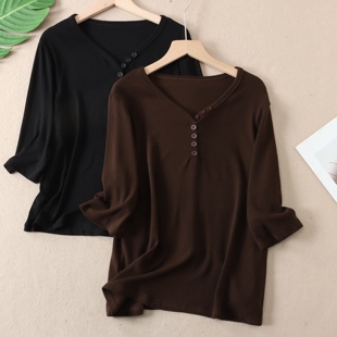 高品质~法式优雅纽扣V领T恤女春夏软糯百搭显瘦七分袖打底上衣W23
