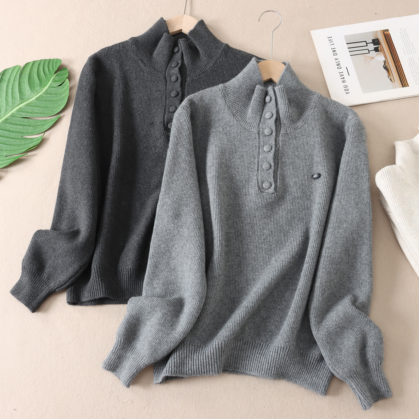 670克~纤绒纱慵懒知性风高领毛衣