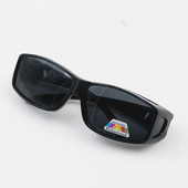 新款 男女防风骑行偏光太阳眼镜户外运动开车钓鱼近视用套镜墨镜潮