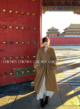 CHICHEN-100羊毛青果领可拆卸狐狸毛袖口系带大衣