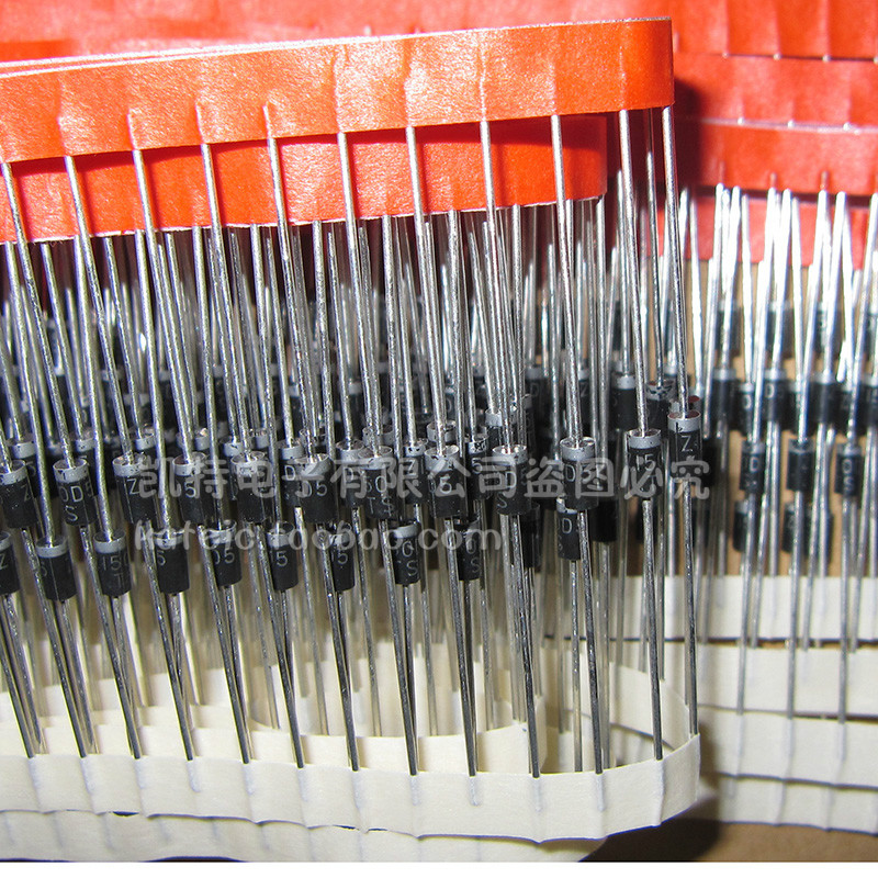 TVS瞬态抑制二极管 单向/双向 24V P6KE24A/CA DO-15 直插600W