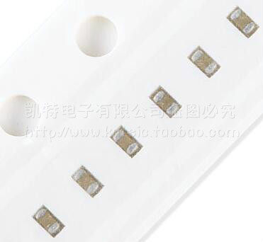 贴片0402电容 4.7NF 472K 50V X7R ±10％ GCM155R71H472KA37D