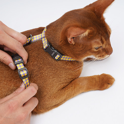 zeze宠物牵引绳子脱迷彩日系H型背带遛猫防挣小型犬工字外出用品