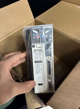 全新伺服驱动器DV83020HA202拍前议价
