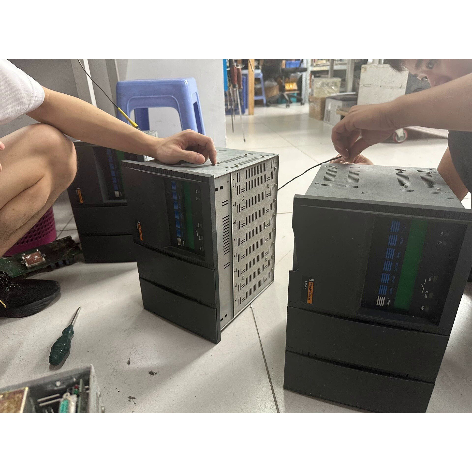 施耐德控制器SEPAM 2035拍前议价