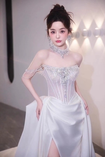 婚纱礼服2024新款新娘抹胸定制重工镶钻闪闪轻婚纱质感小个子迎宾