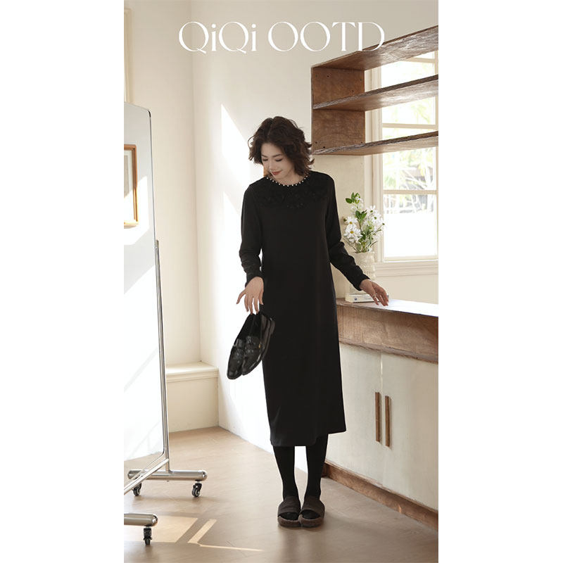 柒院大码女设计感时尚绣花圆领连衣裙2025秋冬宽松遮肉显瘦中长裙,女装/女士精品,连衣裙,淘宝优惠券,粉丝福利购,淘宝优惠卷