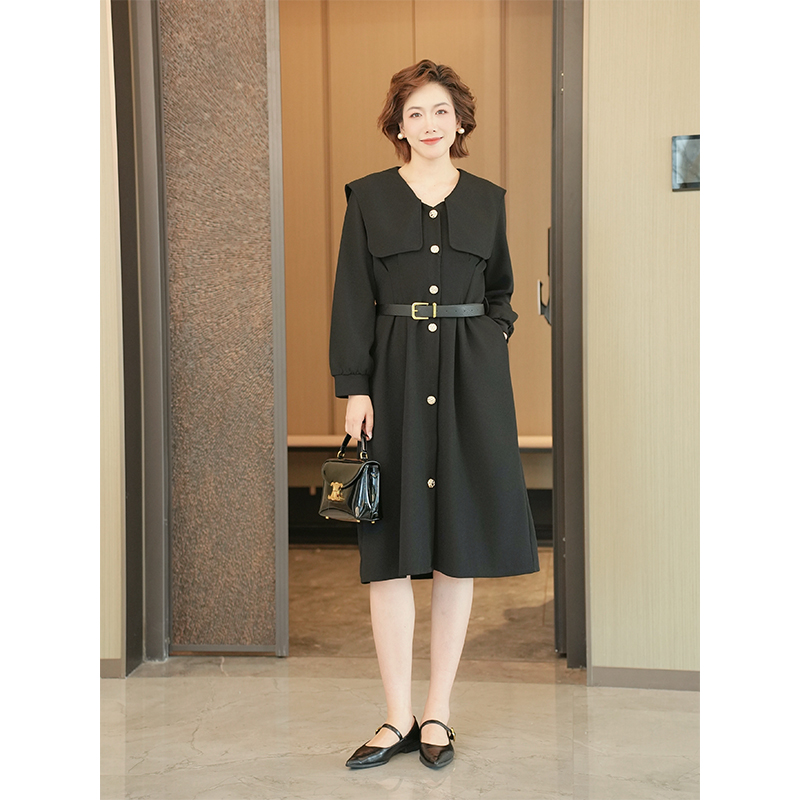 微胖大码海军领收腰中长款连衣裙