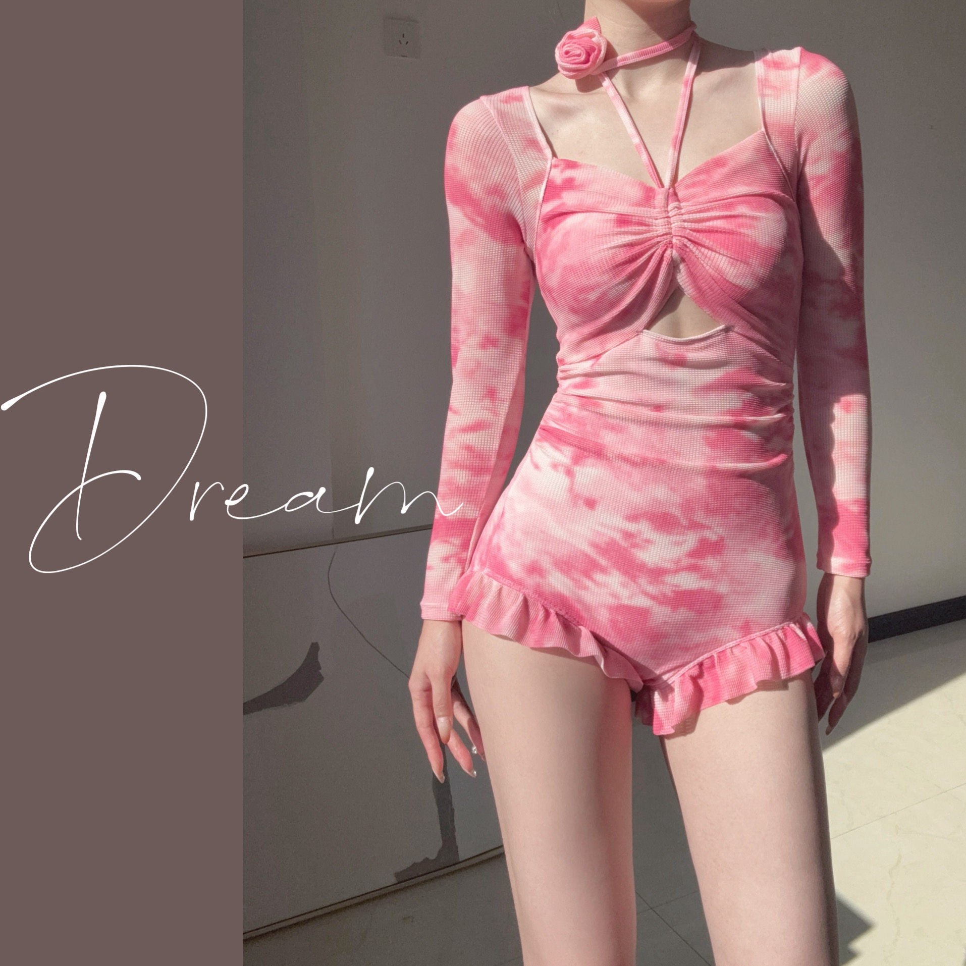 蜜Dream泳衣女温泉高级感2026年新款连体长袖遮肉显瘦女泳装显白 - 实物图