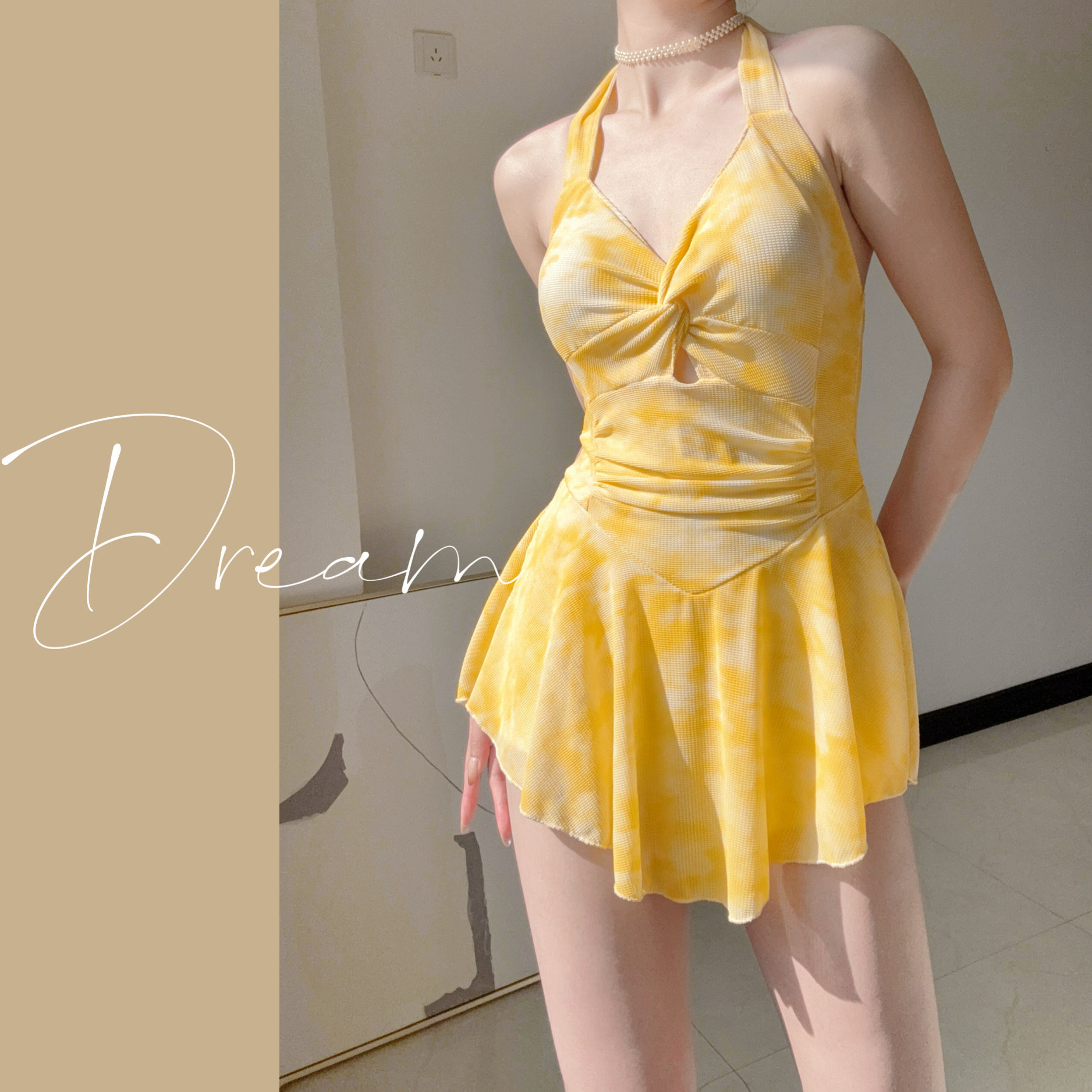 蜜Dream泳衣女2025新款温泉保守纯欲性感露背连体裙式泳装少女装
