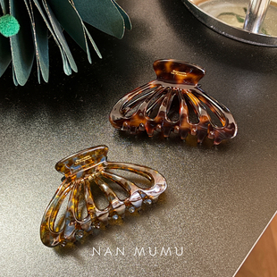NANMUMU醋酸镂空大号抓夹 韩国进口高级感鲨鱼夹饱满后脑勺发夹女