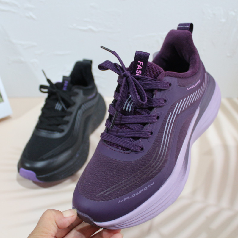 老北京布鞋加绒保暖女运动鞋超轻软底薄绒女休闲系带防滑女二棉鞋