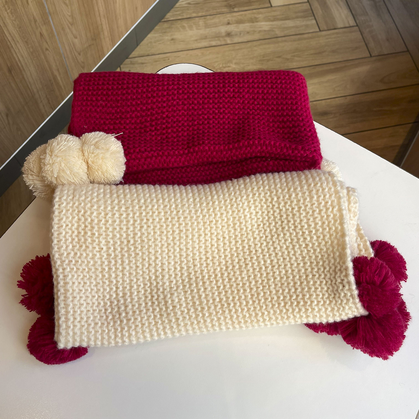 儿童披肩围巾韩系洋气球球针织围脖男女宝宝秋冬保暖防寒防风围巾