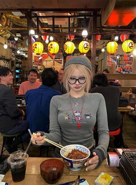 Thas9i九亿 八音盒旋律 印花针织拼接内搭冬修身显瘦内里抓绒长袖