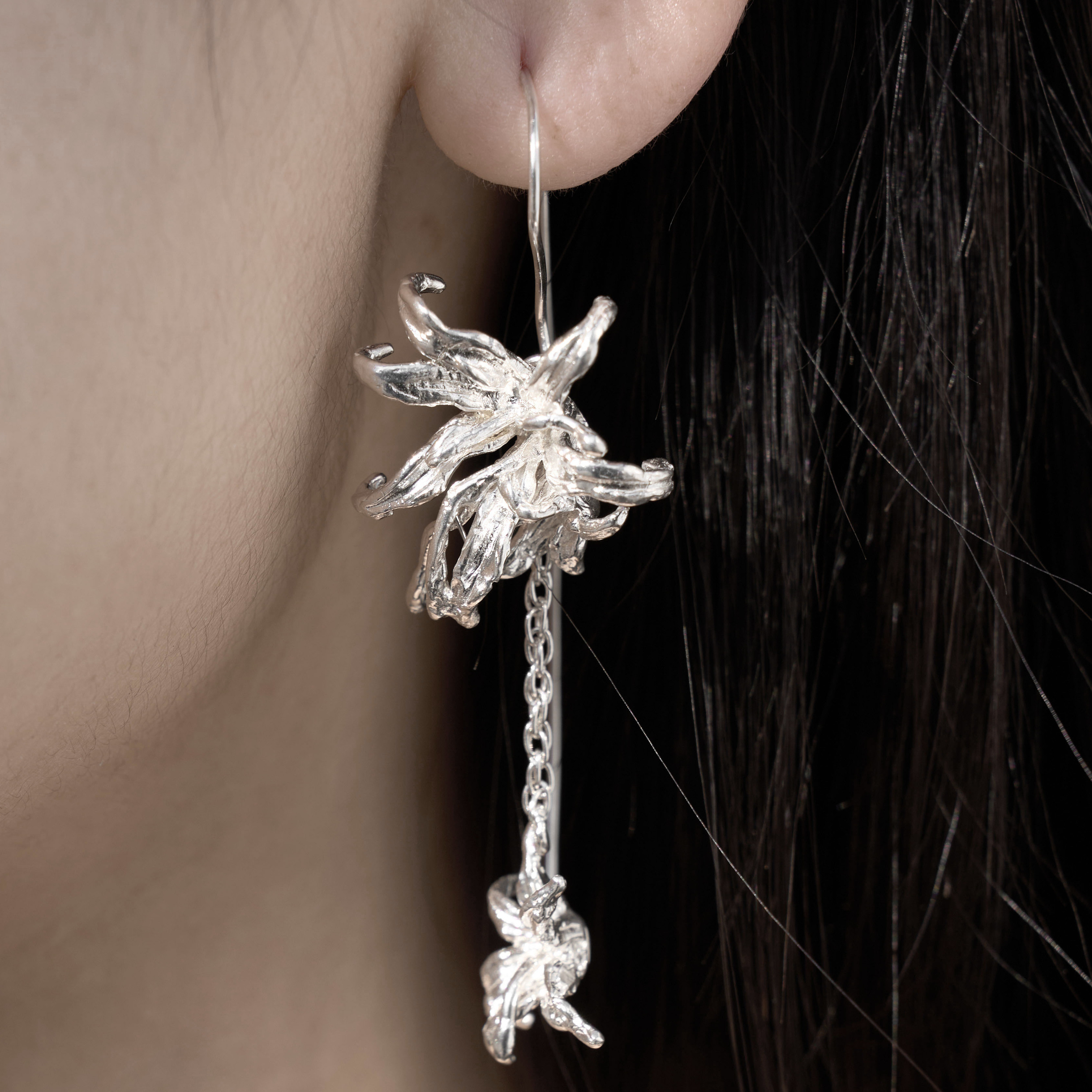 東黑三白/ 叠罗小百合  s930纯银原创设计感国风百搭流苏耳钉礼物