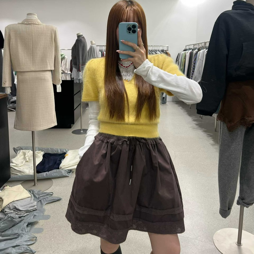 TARABYMOTION蕾丝拼接下摆半裙