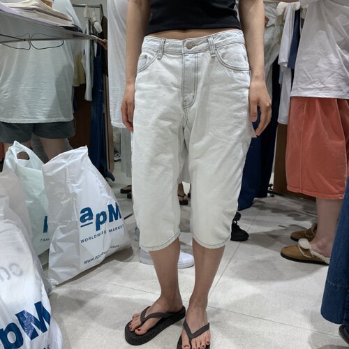 TEMPTING时髦O型牛仔短裤