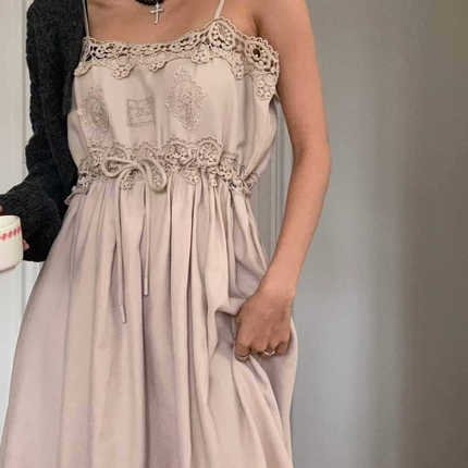 闪闪家 韩国东大门代购TARA BY MOTION蕾丝镶边叠搭吊带连衣裙