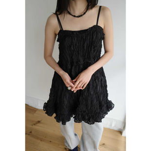 OUT褶皱面料吊带时髦连衣裙 SOLD 闪闪家 韩国东大门代购