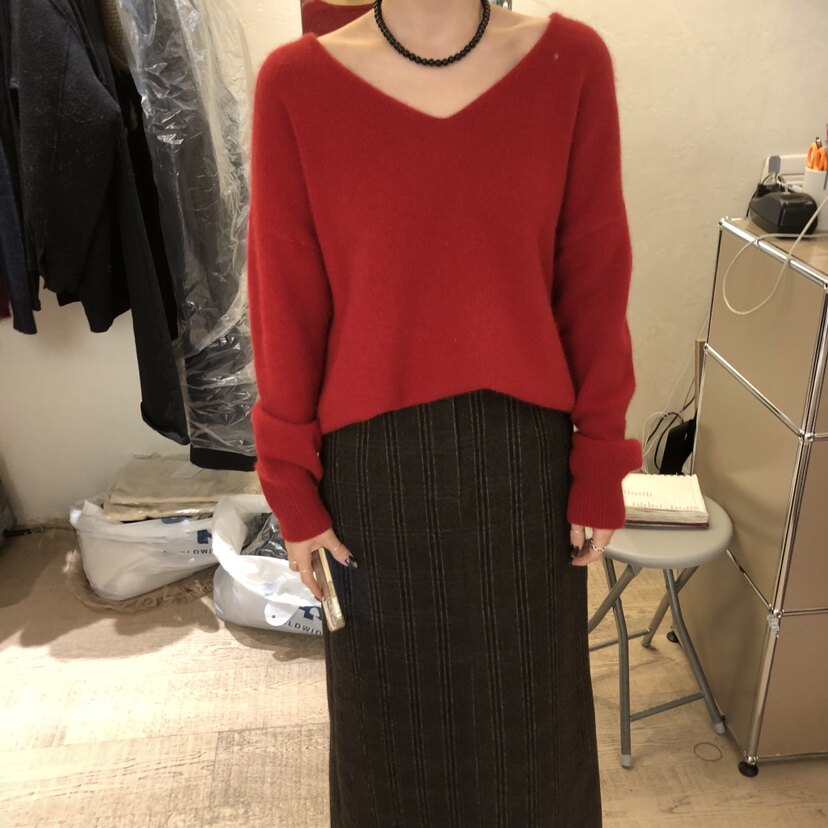 WANDJ浣熊毛柔软V领毛衣