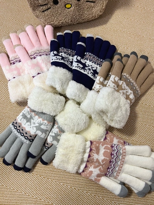 秋冬新款费尔岛小鹿毛绒可触屏手套女冬加绒加厚保暖防寒学生手套
