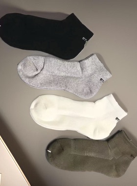 WTAPS夏季纯色简约短袜男士专业跑步运动袜毛巾底瑜伽训练船袜子