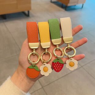 新款汽车钥匙扣挂件小红书同款简约皮绳扣锁匙扣可爱高档挂饰链女